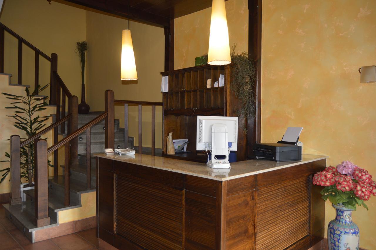 Hotel Restaurante Val Antas de Ulla Extérieur photo